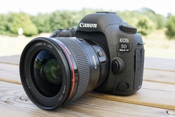 Bild av Canon 5D Mark IV DSLR kamera